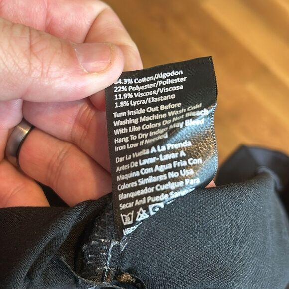 Risen Frayed Hem Pull On Black Shorts. Size 3XL - Picture 2 of 3